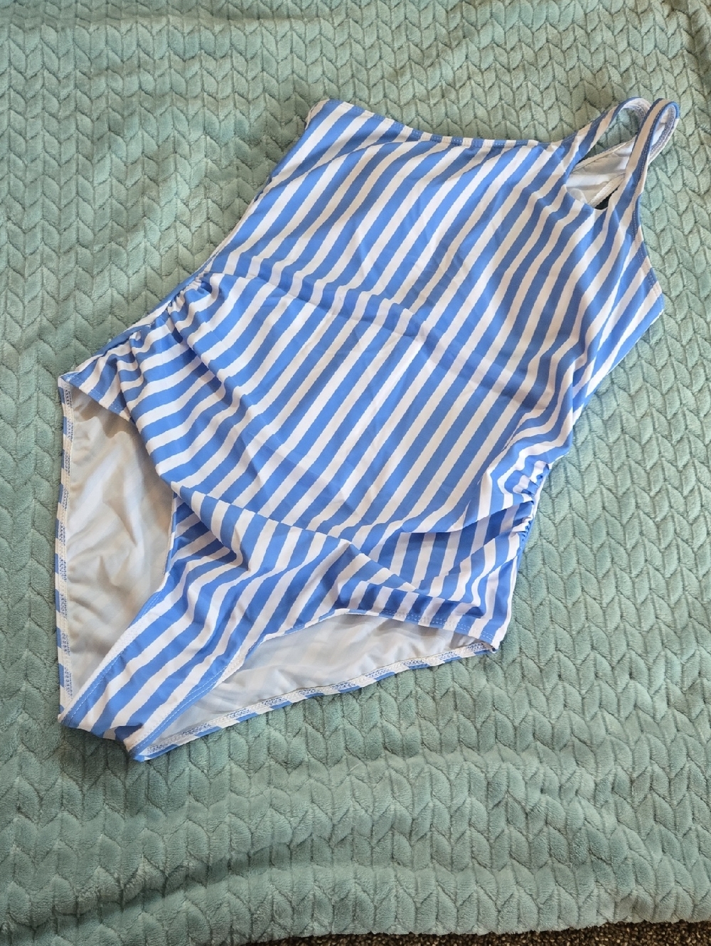 Beilon Striped One-Shoulder Swimsuit
